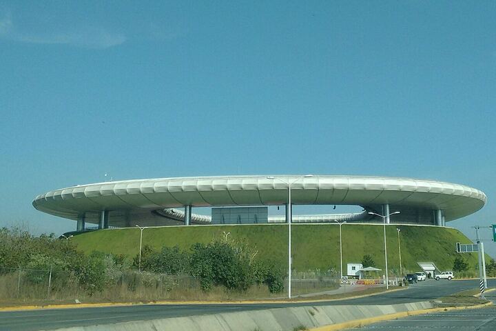 Estadio Akron in Guadalajara with its bowl and roof visible